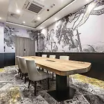 Ibis Styles Stare
