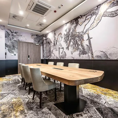 Готель Ibis Styles Stare 3*