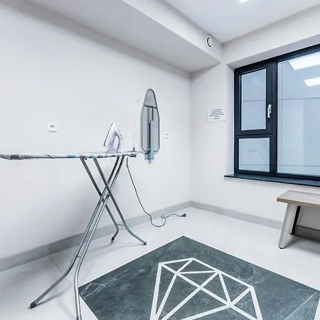 Ibis Styles Stare Готель