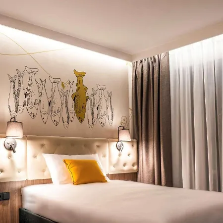 Ibis Styles Stare