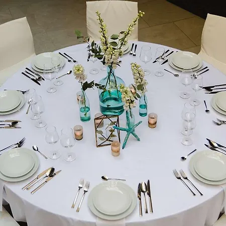 Ibis Styles Stare Готель