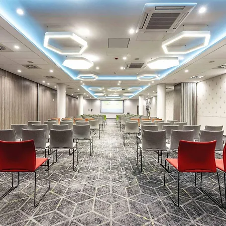 Ibis Styles Stare Готель