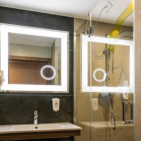 Ibis Styles Stare