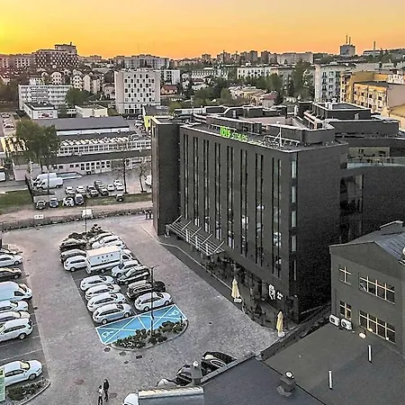 Ibis Styles Stare