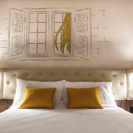 Ibis Styles Stare