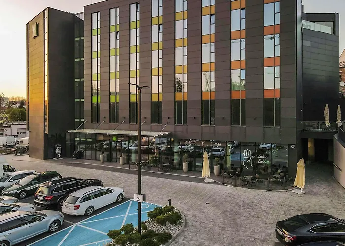 Ibis Styles Stare Hotel 3*